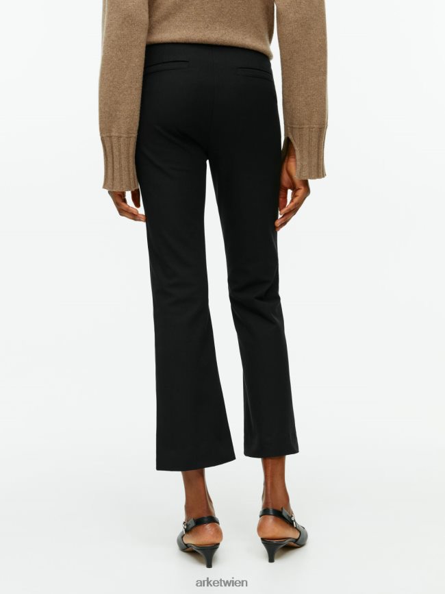 ARKET Kurze Hose aus Baumwollstretch Schwarz Frauen 8RF08T225 Kleidung