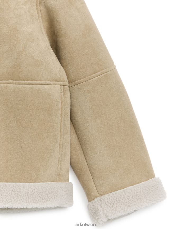 ARKET Jacke aus Kunstfell-Moleskin Beige Frauen 8RF08T472 Kleidung