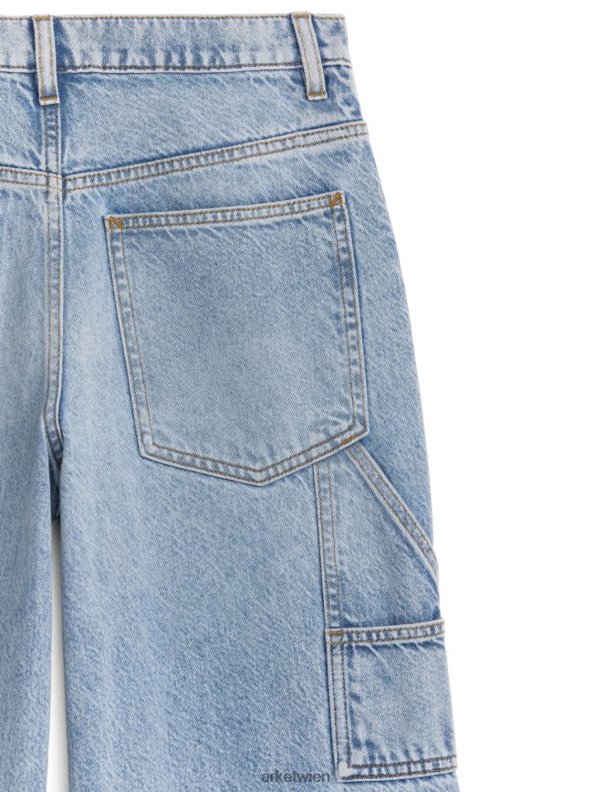 ARKET Willow Loose Jeans hellblau Frauen 8RF08T141 Kleidung
