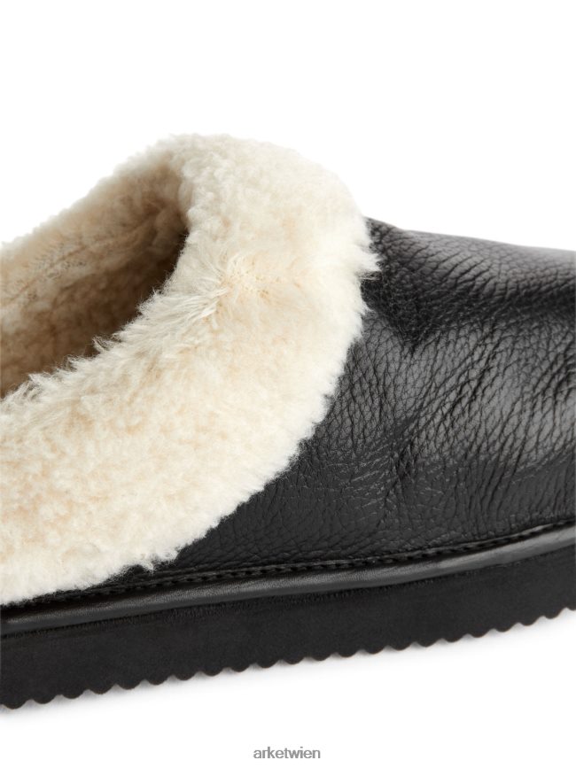 ARKET Hausschuhe aus Lederflor schwarz/cremeweiß Frauen 8RF08T524 Schuhwerk