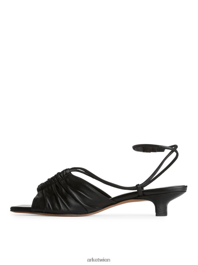 ARKET Ledersandalen mit Absatz Schwarz Frauen 8RF08T694 Schuhwerk
