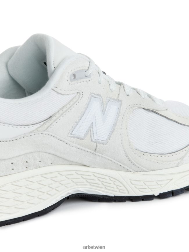 ARKET New Balance 2002R Cord-Sneaker Weiß Frauen 8RF08T673 Schuhwerk
