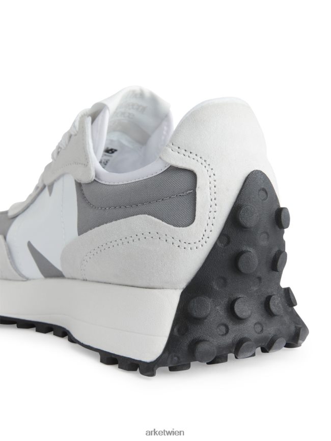 ARKET New Balance 327 Trainer grau Frauen 8RF08T667 Schuhwerk