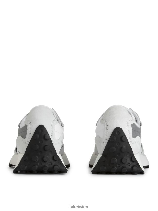 ARKET New Balance 327 Trainer grau Frauen 8RF08T667 Schuhwerk