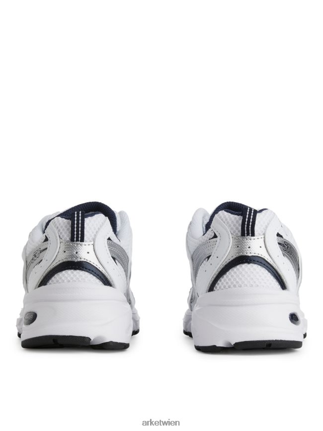 ARKET New Balance 530 Turnschuhe weiß/indigo Frauen 8RF08T655 Schuhwerk