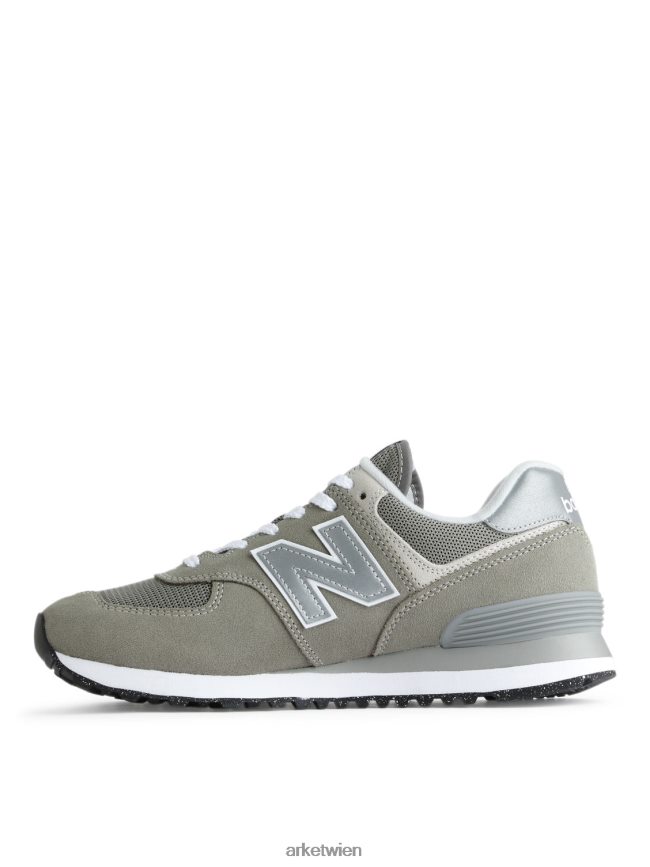 ARKET New Balance 574 Trainer grau Frauen 8RF08T681 Schuhwerk