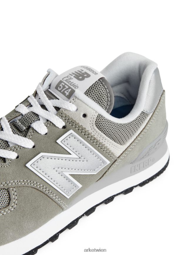 ARKET New Balance 574 Trainer grau Frauen 8RF08T681 Schuhwerk