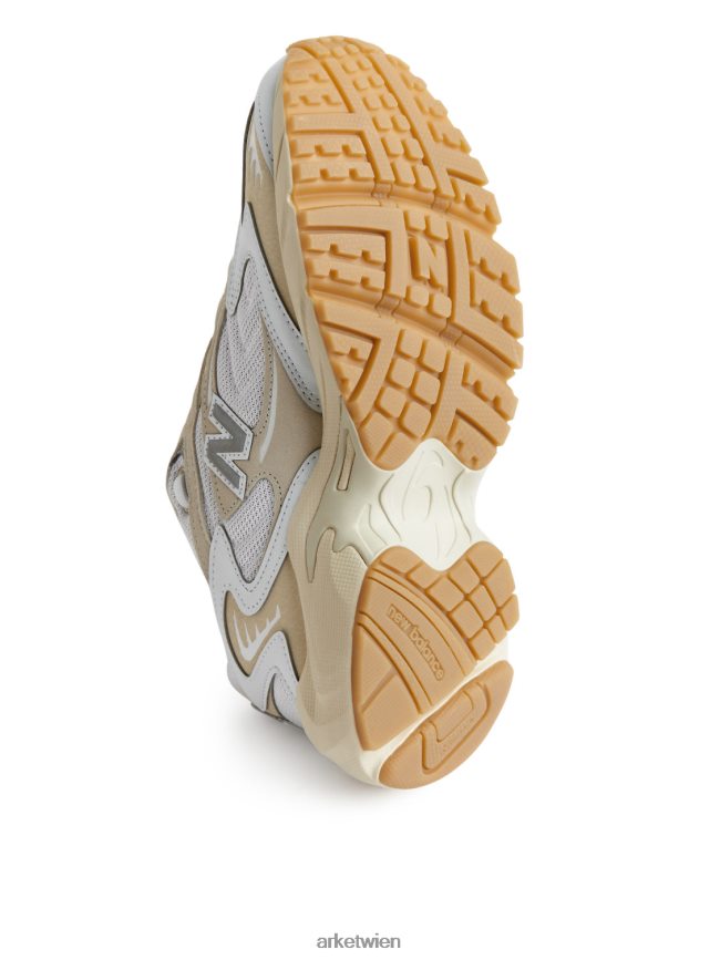 ARKET New Balance 725 Turnschuhe staubiges Weiß Frauen 8RF08T674 Schuhwerk