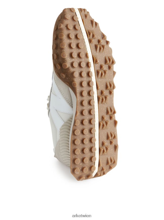 ARKET New Balance XC72-Trainer weiß/cremefarben Frauen 8RF08T675 Schuhwerk