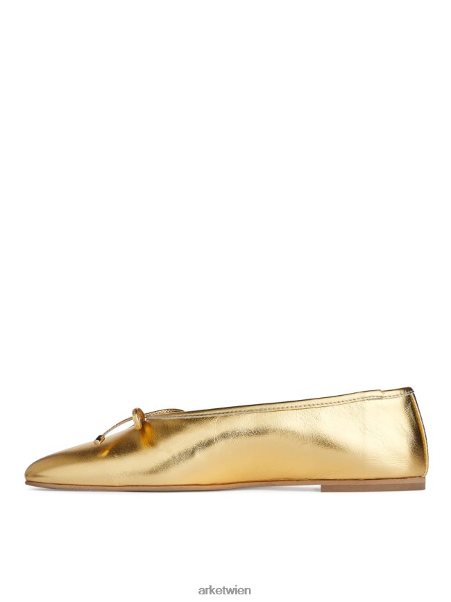ARKET Ballerinas aus Leder Gold Frauen 8RF08T719 Schuhwerk