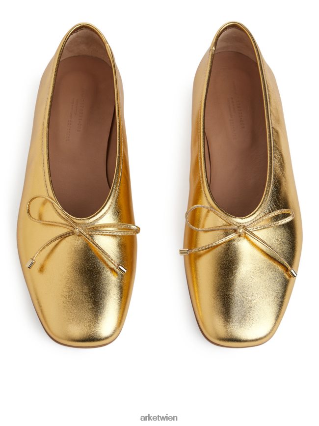 ARKET Ballerinas aus Leder Gold Frauen 8RF08T719 Schuhwerk