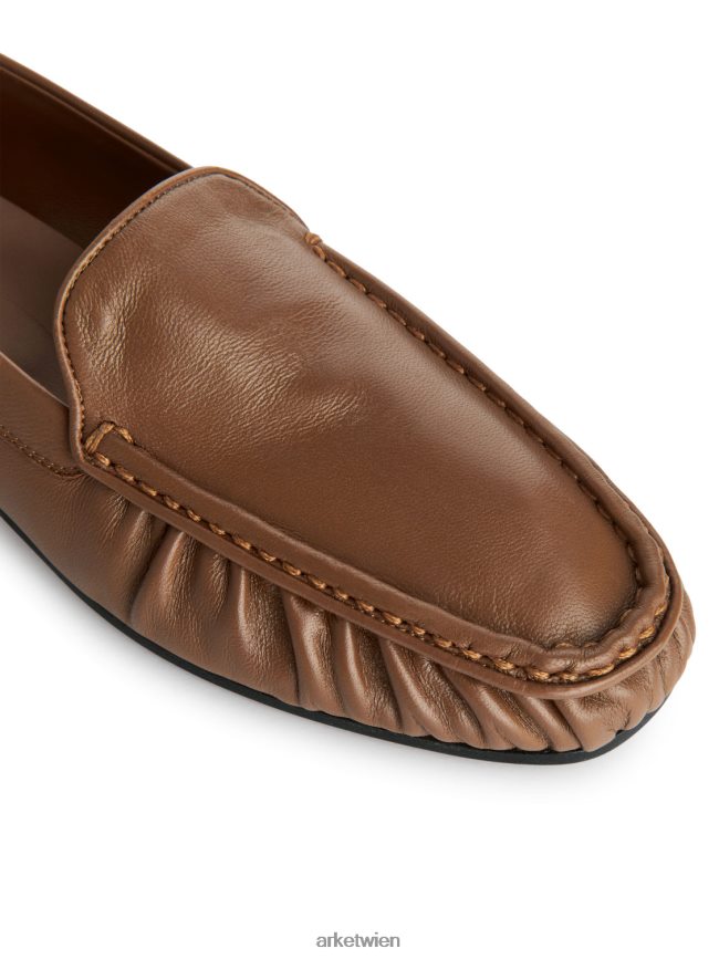 ARKET Leder-Slipper Hellbraun Frauen 8RF08T684 Schuhwerk