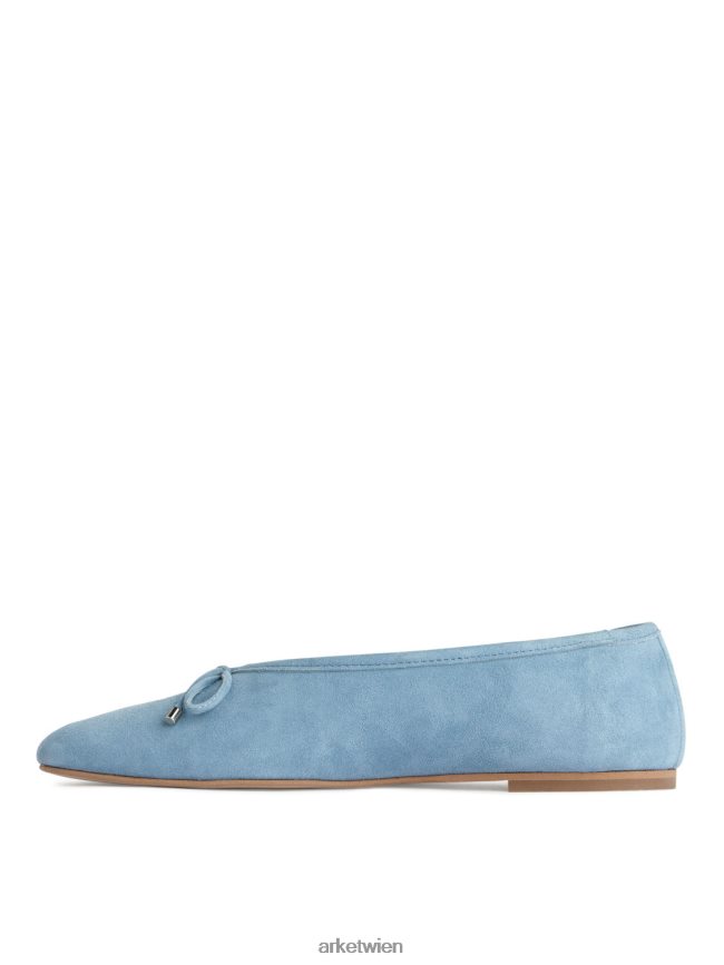 ARKET Wildleder-Ballerina hellblau Frauen 8RF08T716 Schuhwerk