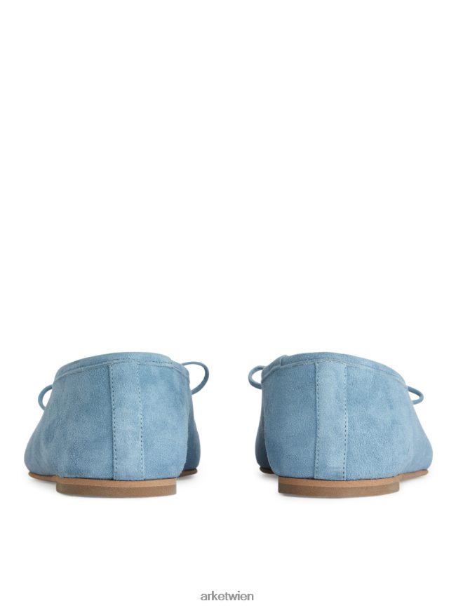ARKET Wildleder-Ballerina hellblau Frauen 8RF08T716 Schuhwerk
