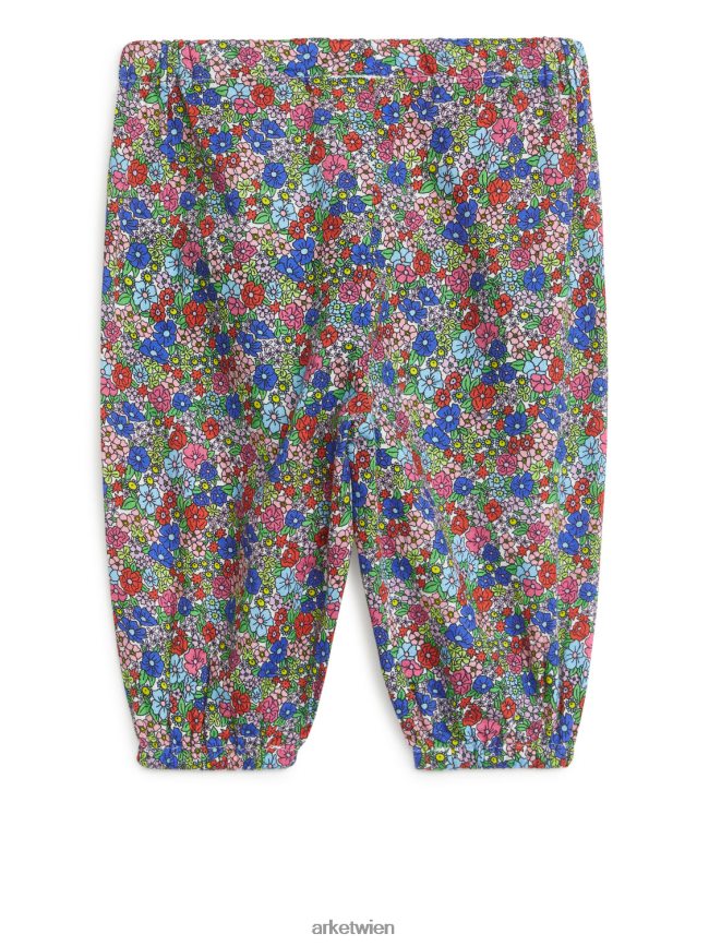 ARKET Allover-bedruckte Hose blau/geblümt Kinder 8RF08T1732 Kleidung