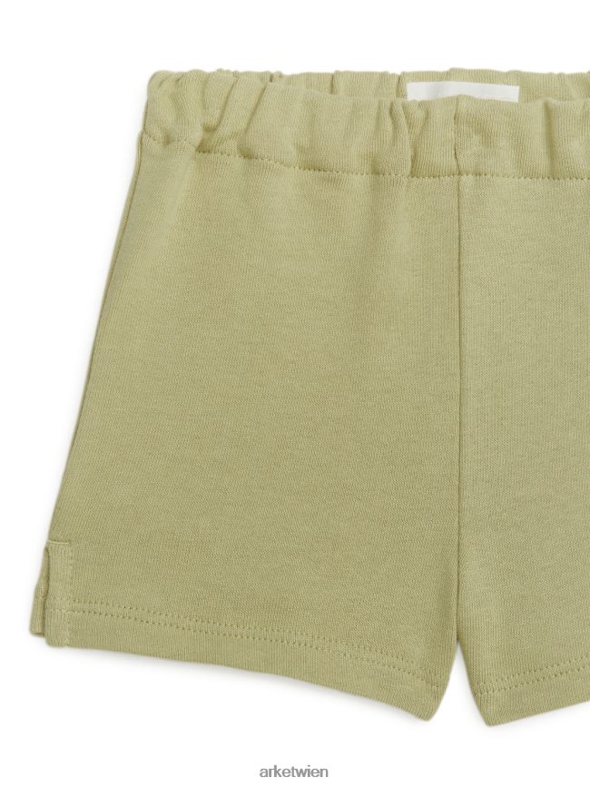 ARKET Shorts aus Baumwollfrottee Khakigrün Kinder 8RF08T1742 Kleidung