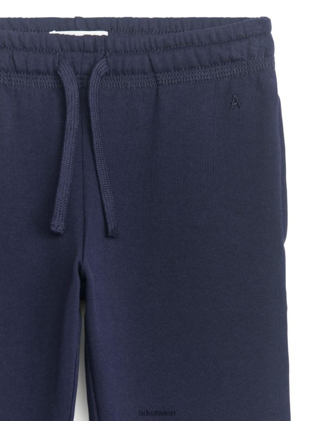 ARKET Jogginghose aus French Terry Dunkelblau Kinder 8RF08T1549 Kleidung