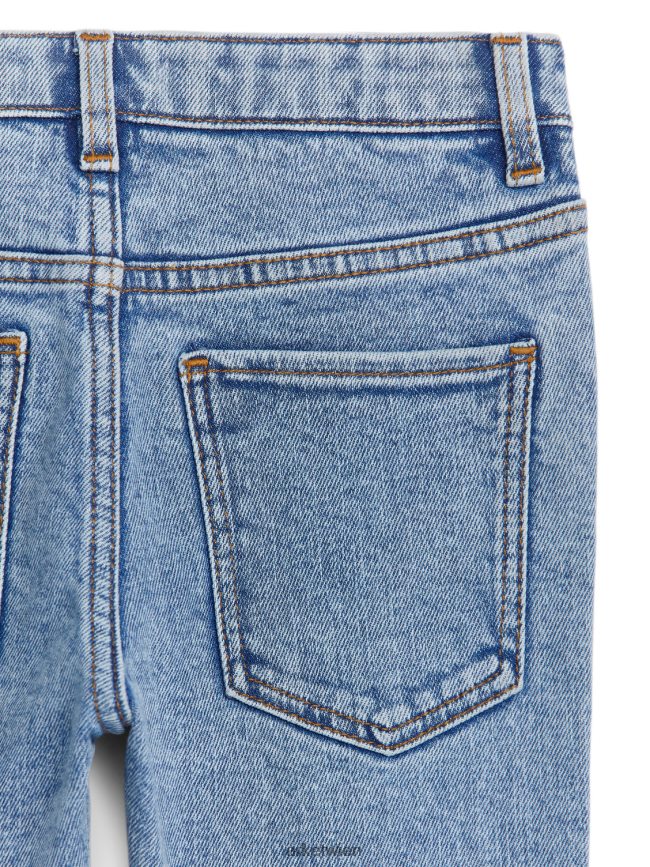 ARKET Slim-Stretch-Jeans Blau Kinder 8RF08T1573 Kleidung