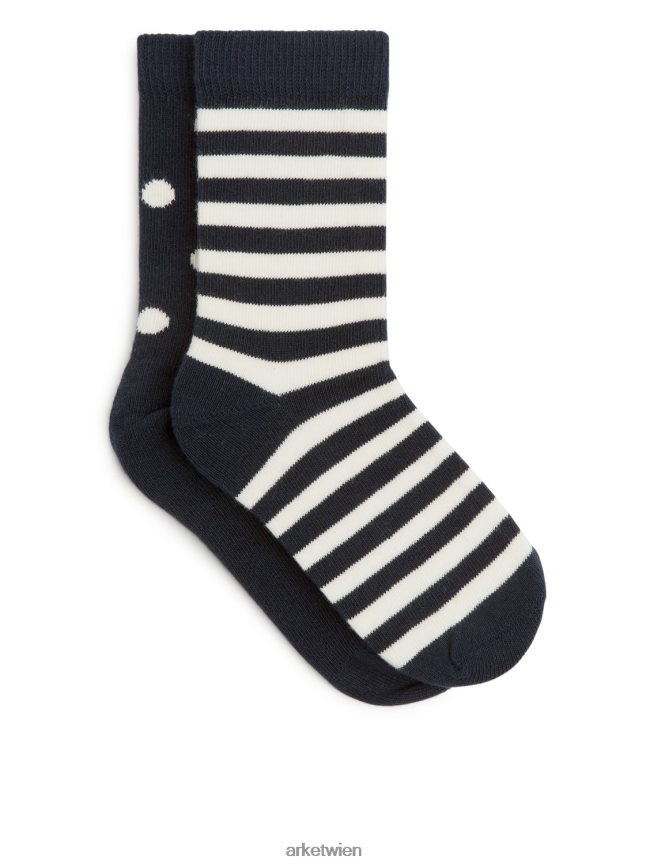 ARKET Baumwollsocken dunkelblau/cremeweiß Kinder 8RF08T1617 Kleidung