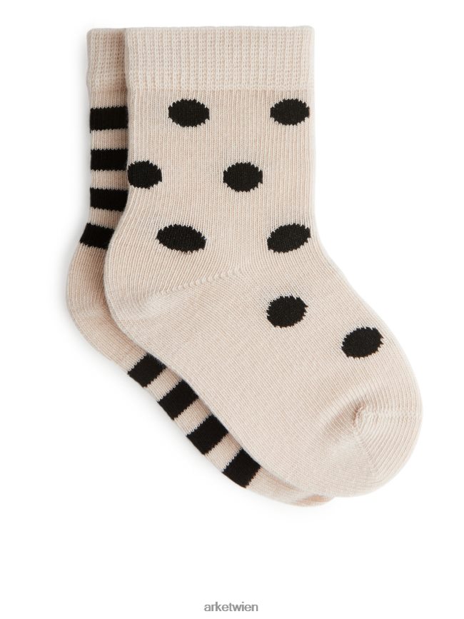 ARKET Gepunktete Socken, 2 Paar beige/Punkte Kinder 8RF08T1779 Kleidung