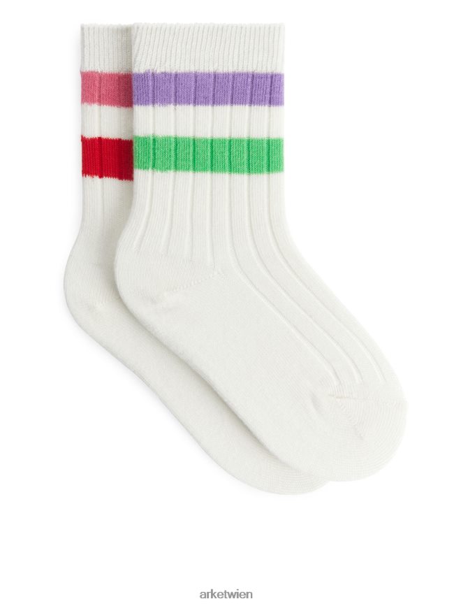 ARKET Gerippte Babysocken mehrfarbig/weiß Kinder 8RF08T1781 Kleidung