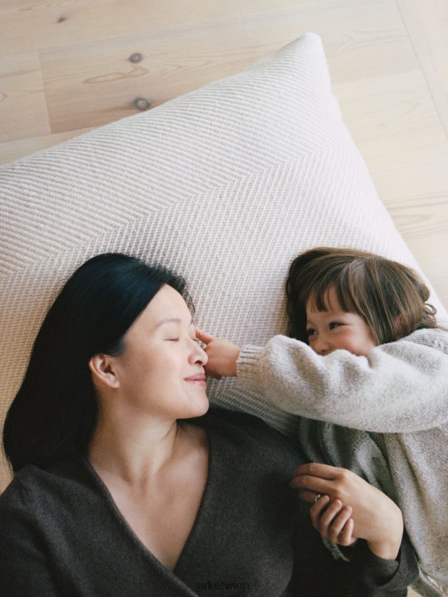 ARKET Pullover aus Nissenwolle Beige-Melange Kinder 8RF08T1622 Kleidung