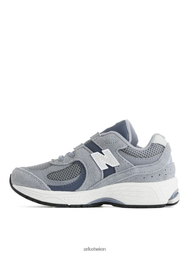 ARKET New Balance 2002 Jugendtrainer grau Kinder 8RF08T1404 Schuhwerk