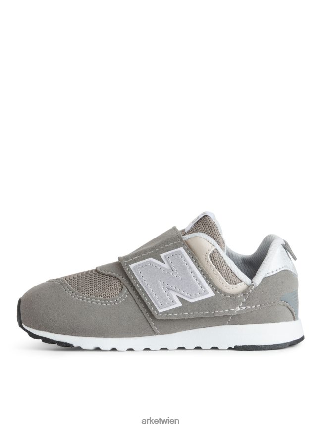 ARKET New Balance 574 Sneaker für Kleinkinder grau Kinder 8RF08T1411 Schuhwerk