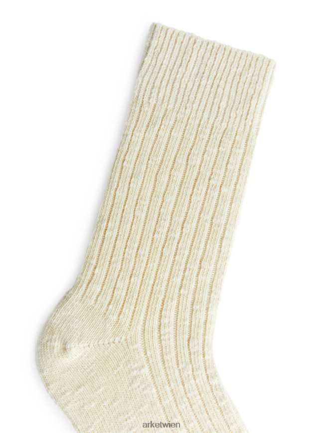 ARKET Grobstricksocken cremefarben Männer 8RF08T579 Kleidung