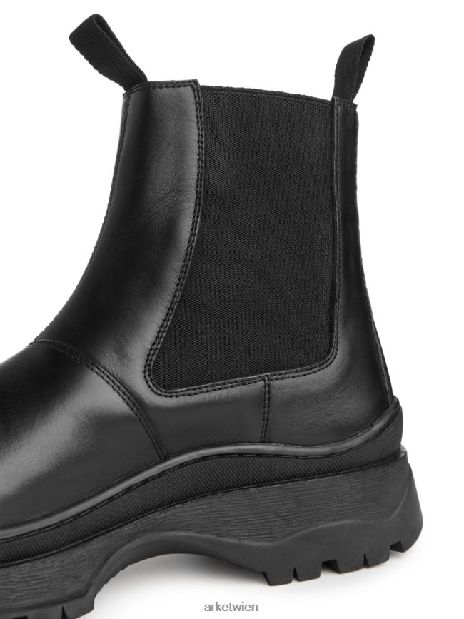 ARKET Lederstiefel mit klobiger Sohle Schwarz Männer 8RF08T1282 Schuhwerk