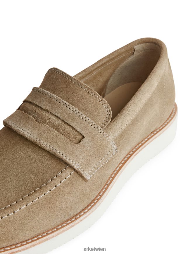 ARKET Wildleder-Vibram-Loafer Beige Männer 8RF08T1275 Schuhwerk
