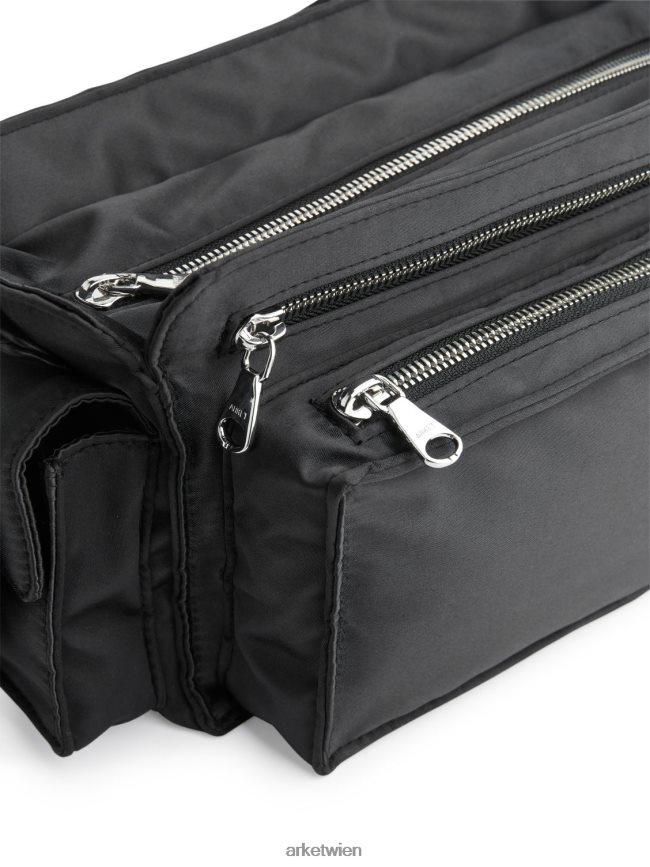 ARKET Schultertasche Schwarz unisex 8RF08T767 Taschen