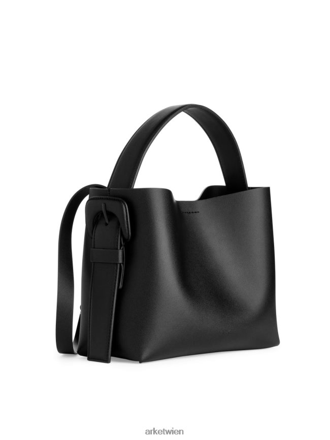 ARKET Umhängetasche aus Leder Schwarz unisex 8RF08T745 Taschen